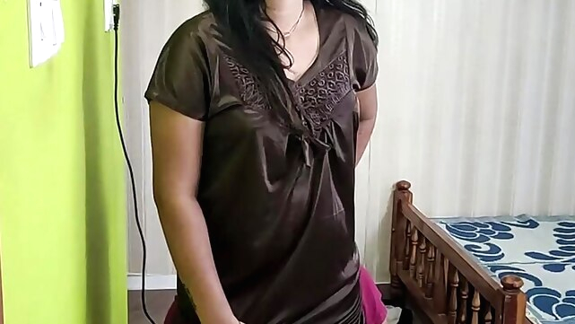 Vaishnavy and Sharun Raj nighty hot romance, Nighty boobs kiss and ass lick with pussy kiss, Mallu couple hot romance, Mallu hot xxx asian video
